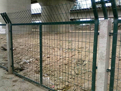 铁路防护栅栏 - 安平县福嘉丝网制品有限公司图片4