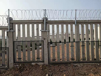 刺丝滚笼案例 - 安平县福嘉丝网制品有限公司图片3